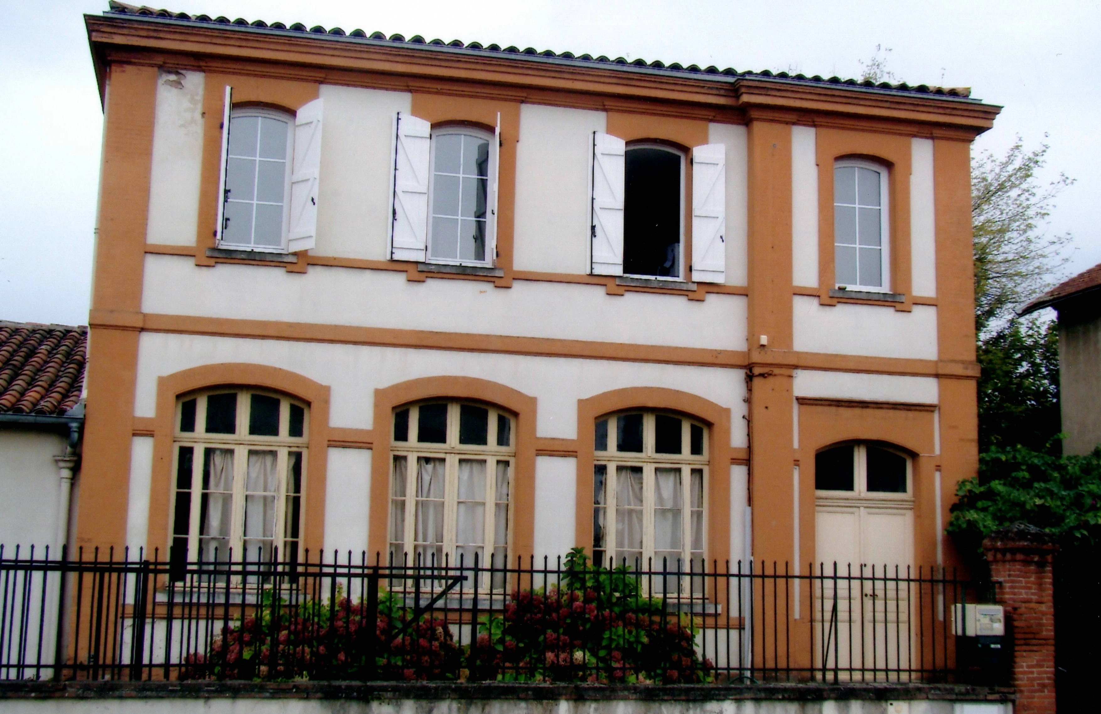 Ecole
